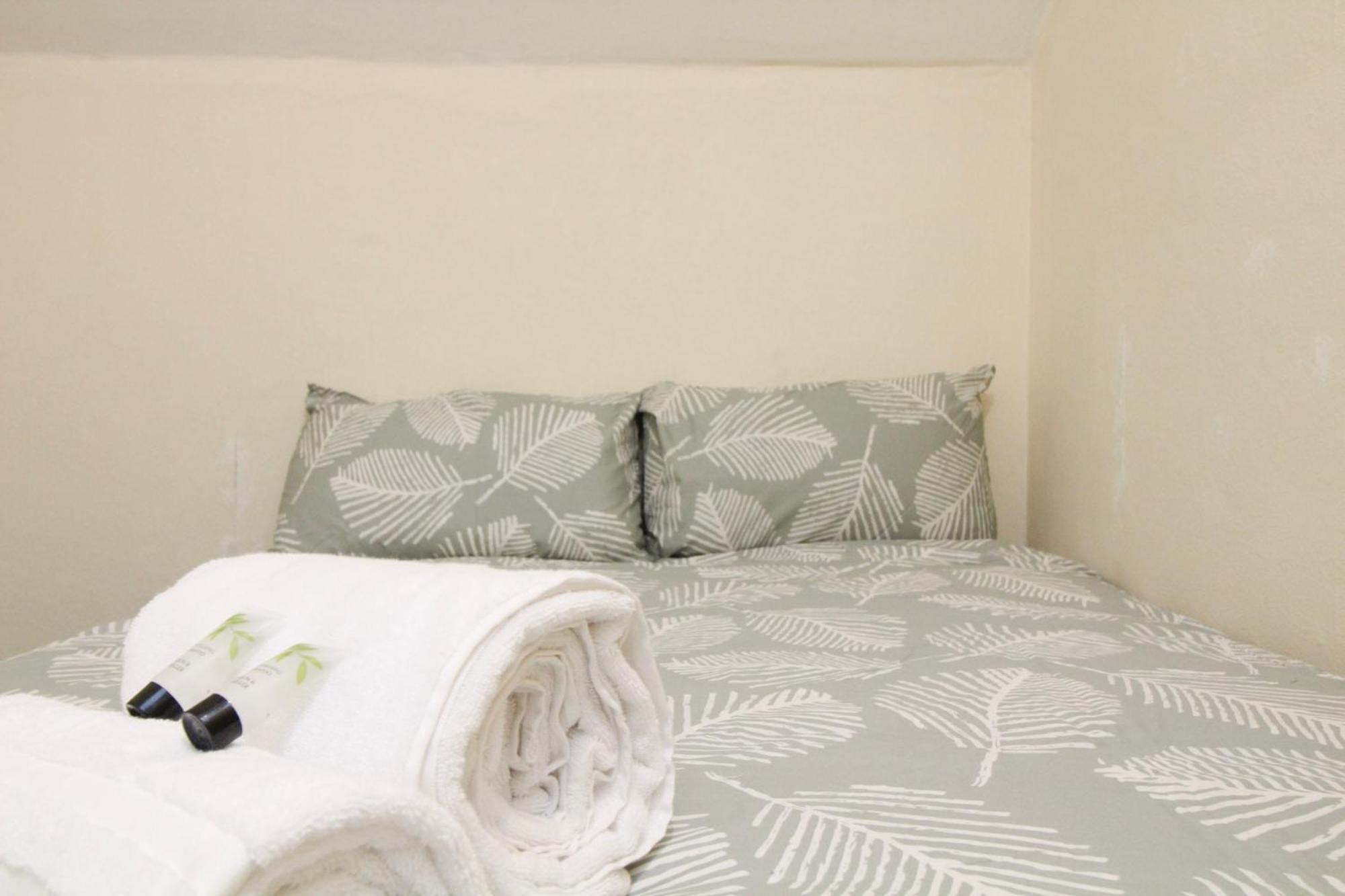 Room 4 Mayflower Road Guest House Southampton Dış mekan fotoğraf